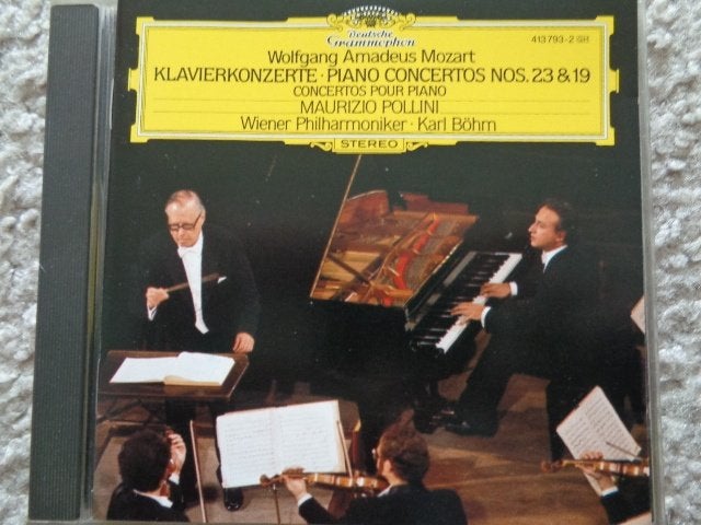 CD Mozart, pianoconcert 19 & 23 door Maurizio Pollini, Ophalen of Verzenden, Modernisme tot heden, Zo goed als nieuw, Overige typen