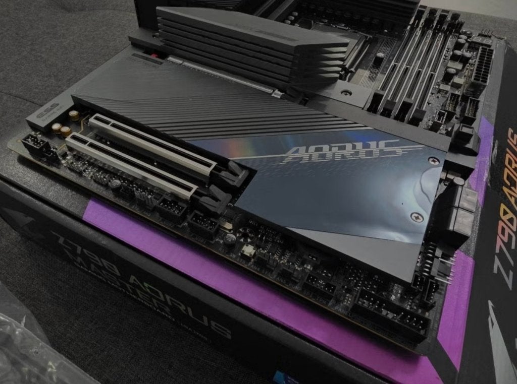 Gigabyte AORUS Z790 MASTER Gloednieuwe, LGA 1700, Nieuw, Ophalen of Verzenden, DDR5