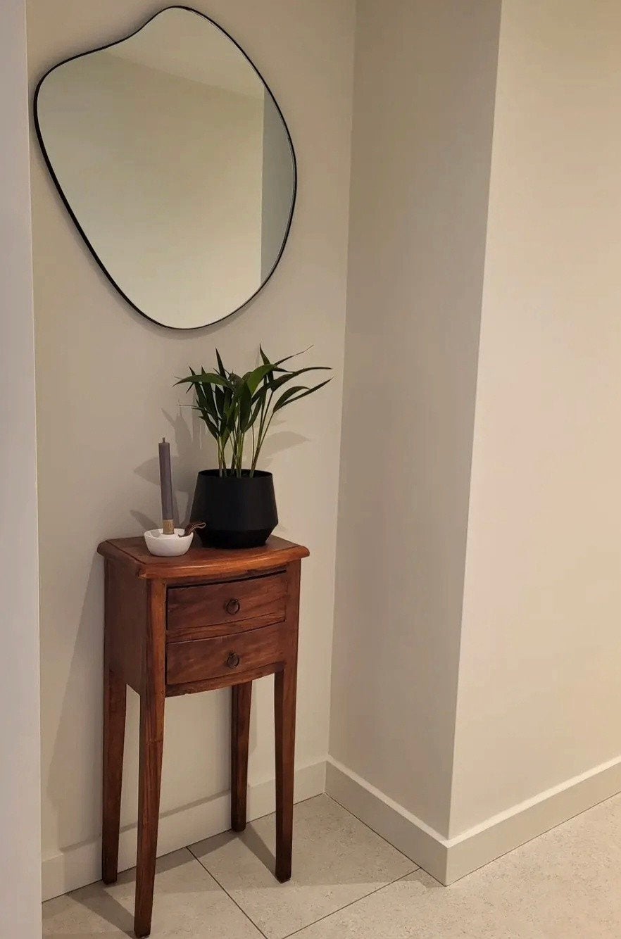 Teakhouten bijzettafel met lades, Huis en Inrichting, Ophalen, Minder dan 55 cm, Zo goed als nieuw, Klassiek, Koloniaal