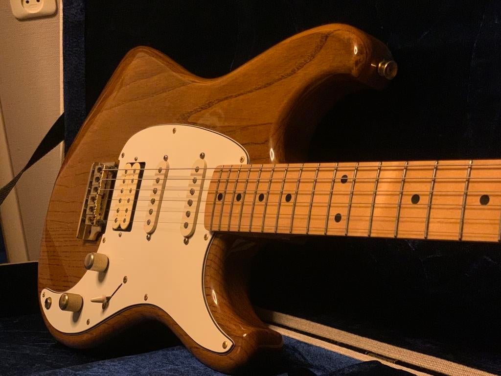 Ibanez Blazer series Custom made (Japan) 1996, Ophalen of Verzenden, Zo goed als nieuw, Solid body, Ibanez