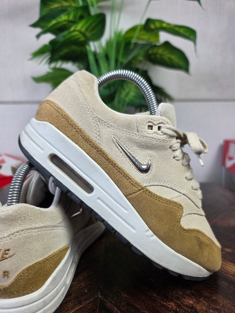 Nike Air Max 1 Jewel Beach maat 38, Bruin, Nike, Ophalen of Verzenden, Nike