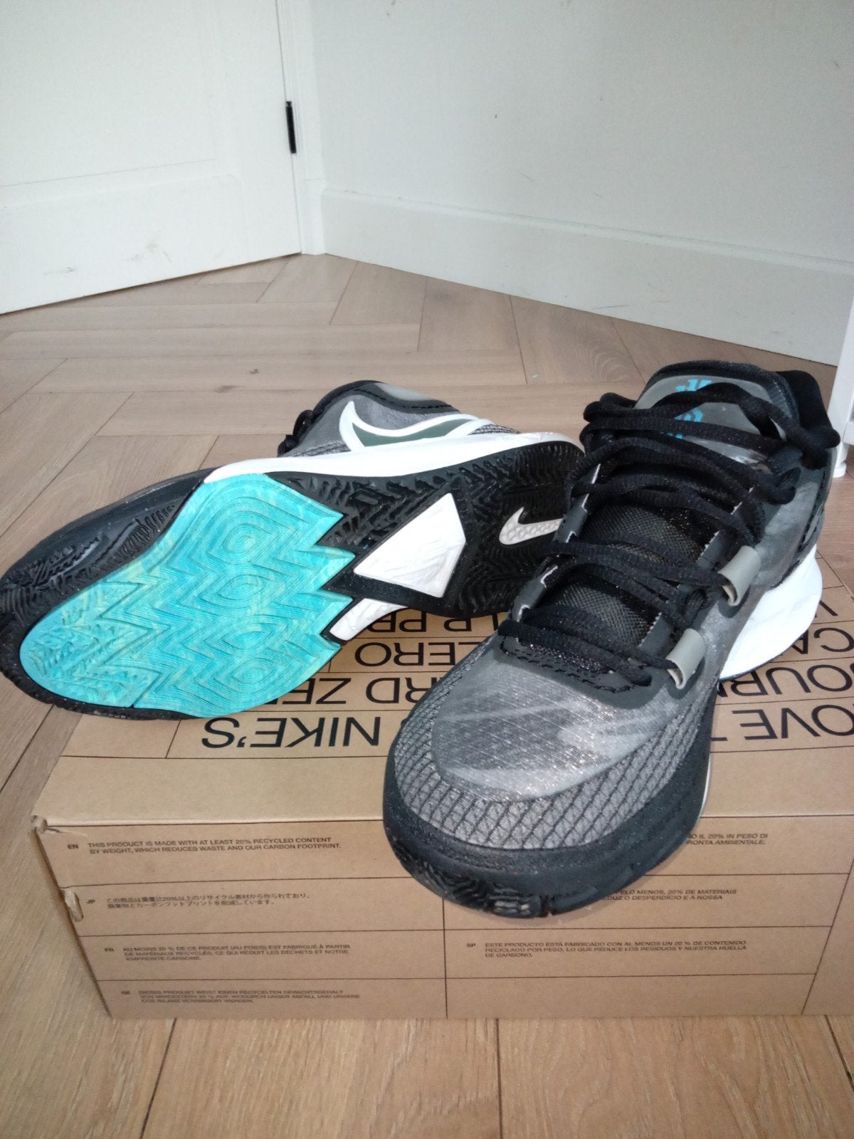 Nike Kyrie 8 schoenen maat 42, Ophalen, Overige kleuren, Nike, Sneakers of Gympen