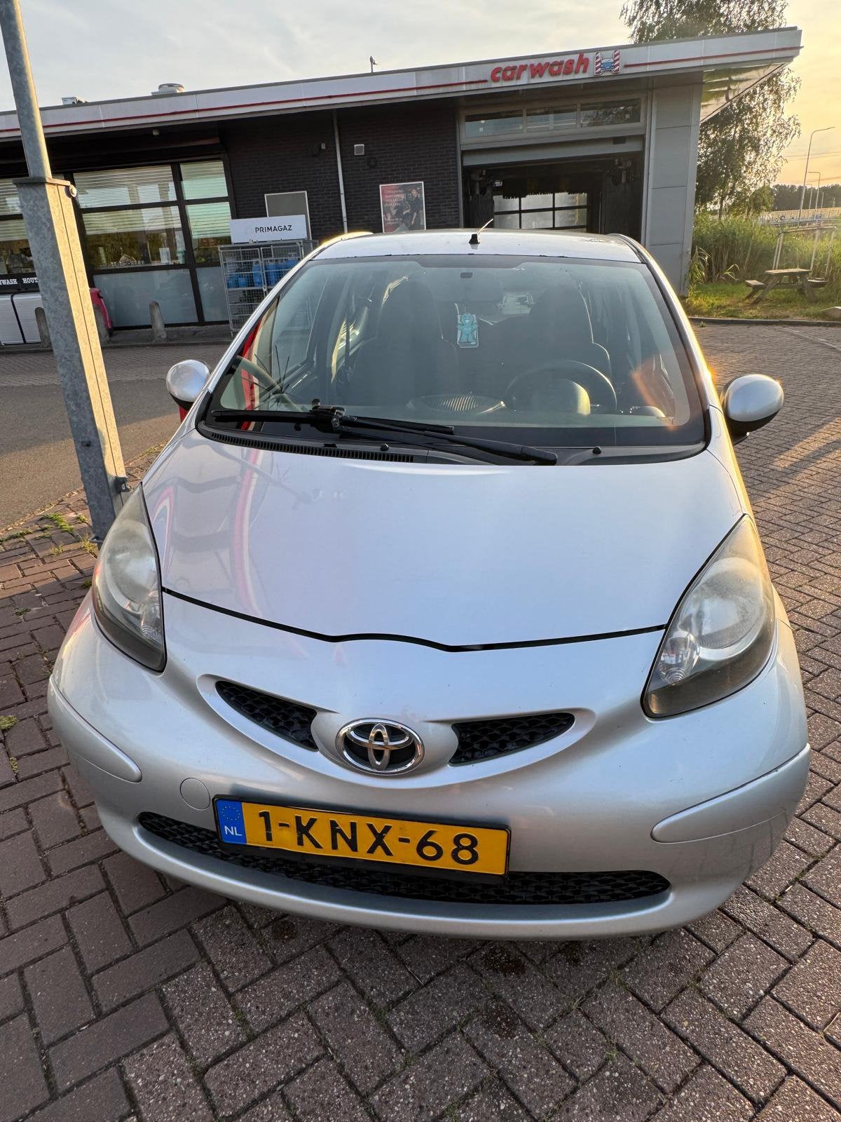 Toyota Aygo 1.0 12V Vvt-i 5DRS 2006 Grijs, Voorwielaandrijving, 4 stoelen, 68 pk, Handgeschakeld