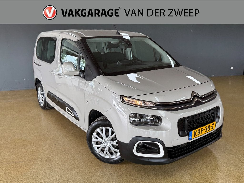 Citroën Berlingo 1.2 PureTech XTR | Navigatie | Sensoren., Auto's, Citroën, Voorwielaandrijving, Gebruikt, 1199 cc, Handgeschakeld