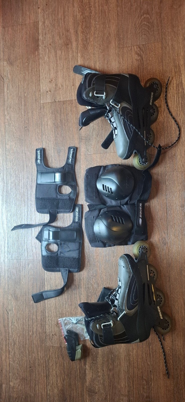Bauer inline skates, maat 44.5 met bescherming en tas, Sport en Fitness, Skeelers, Gebruikt, Bauer, Heren, Ophalen of Verzenden