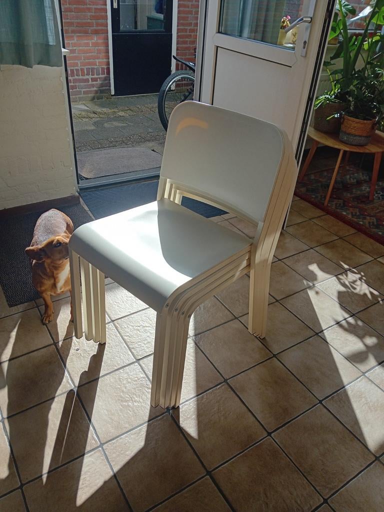 4 stapelbare witte ikea stoelen, Ophalen, Zo goed als nieuw, Metaal, Stapelbaar