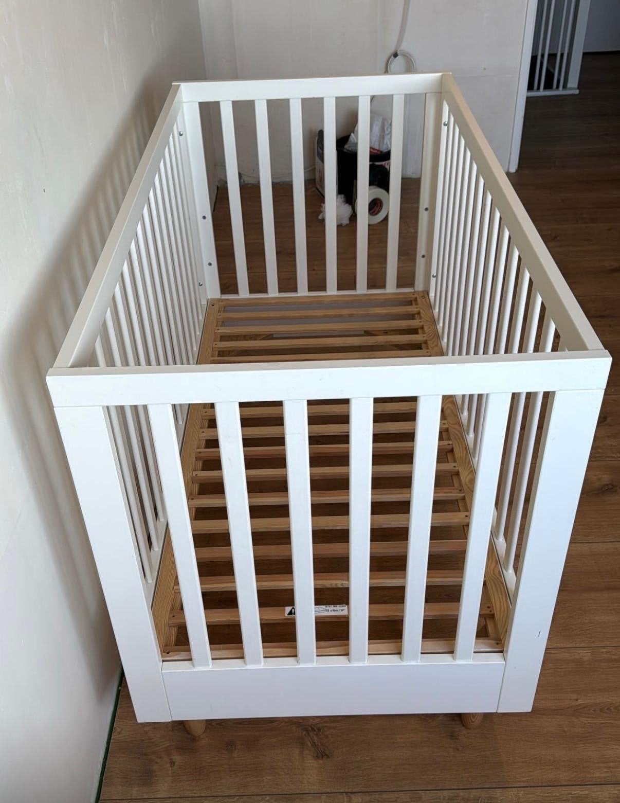 Wit doorgroei ledikant 140x70 - Petite Amélie «Bocca», Kinderen en Baby's, Ophalen, Gebruikt, Ledikant