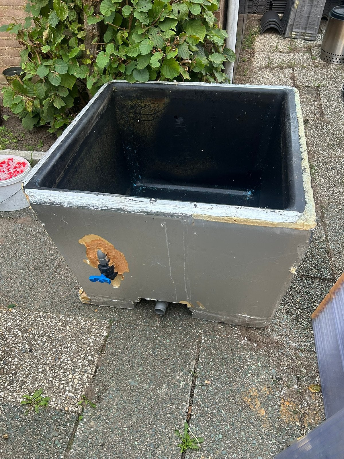 Geïsoleerde Quarantaine bak 450liter, Ophalen, Zo goed als nieuw