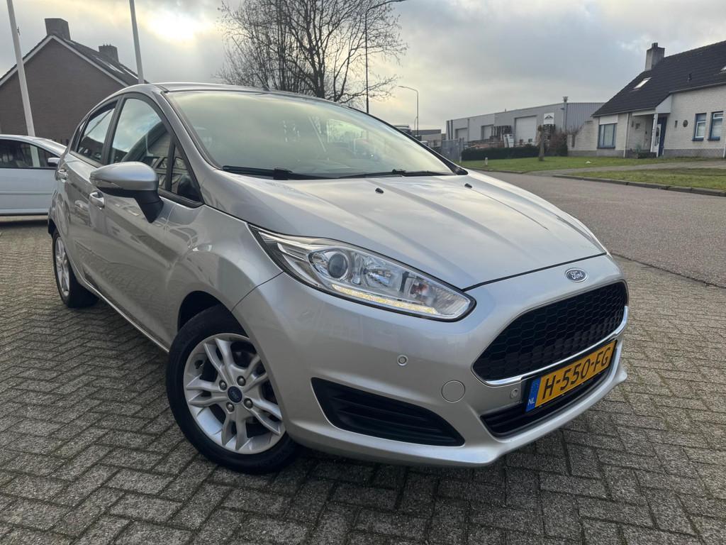 Ford Fiesta 1.5 TDCi Titanium Airco, Navi, Cruise, Voorwielaandrijving, Gebruikt, Euro 6, 1036 kg