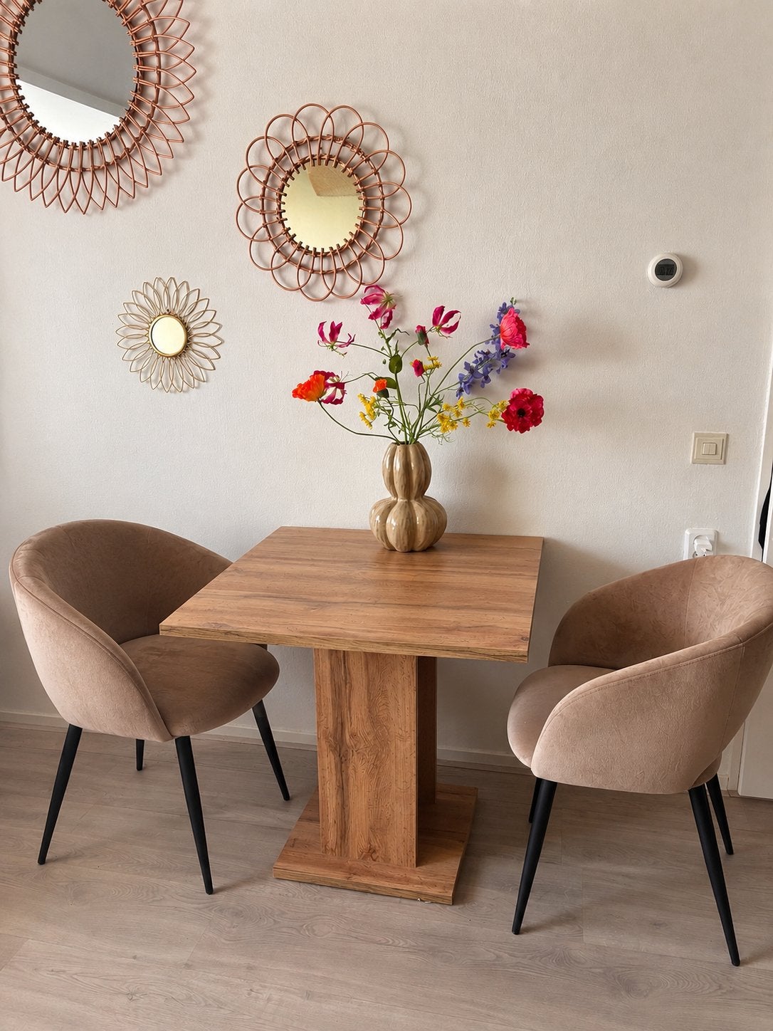 Zo goed als nieuwe vierkante tafel 80x80 cm, hoogte 74 cm, Ophalen, Vierkant, Tot twee personen, 50 tot 100 cm