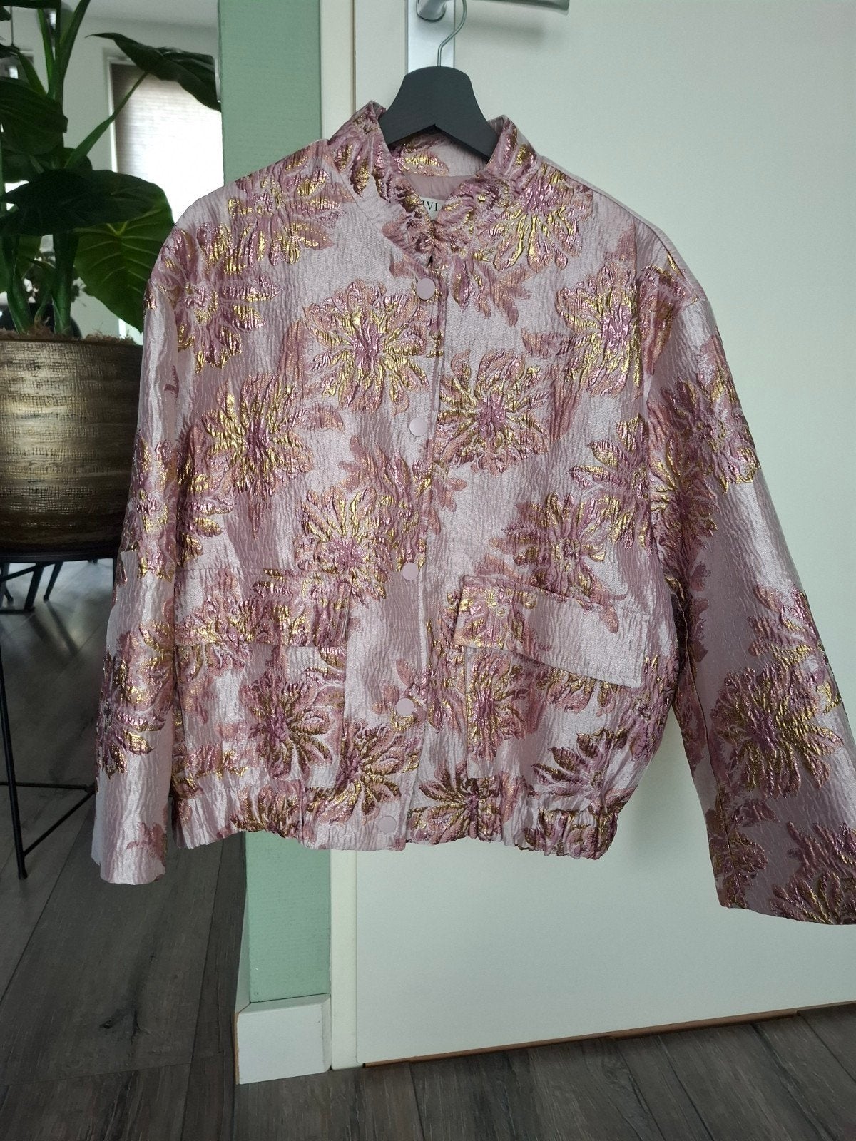 Jasje maat M/L zo goed als nieuw, Kleding | Dames, Zo goed als nieuw, Jasje, Roze, Gossip