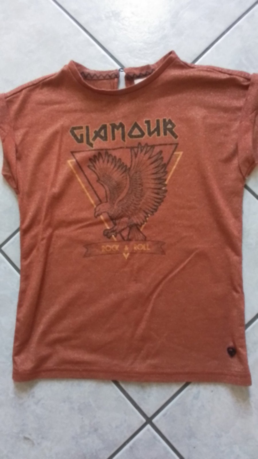 Bronskleurig T-shirt met adelaarprint, maat 128, Ophalen of Verzenden, Zo goed als nieuw, Meisje, Shirt of Longsleeve