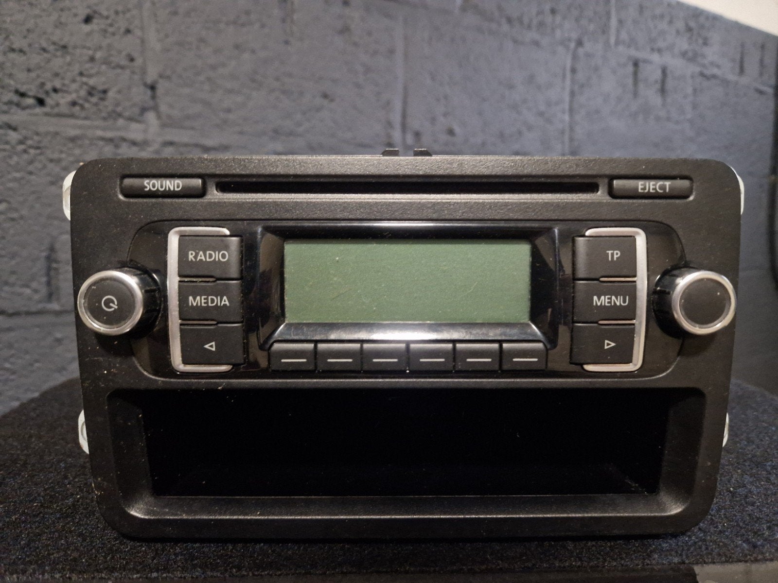 Volkswagen RCD 210 MP3 autoradio - Origineel VW, Auto diversen, Autoradio's, Ophalen, Gebruikt