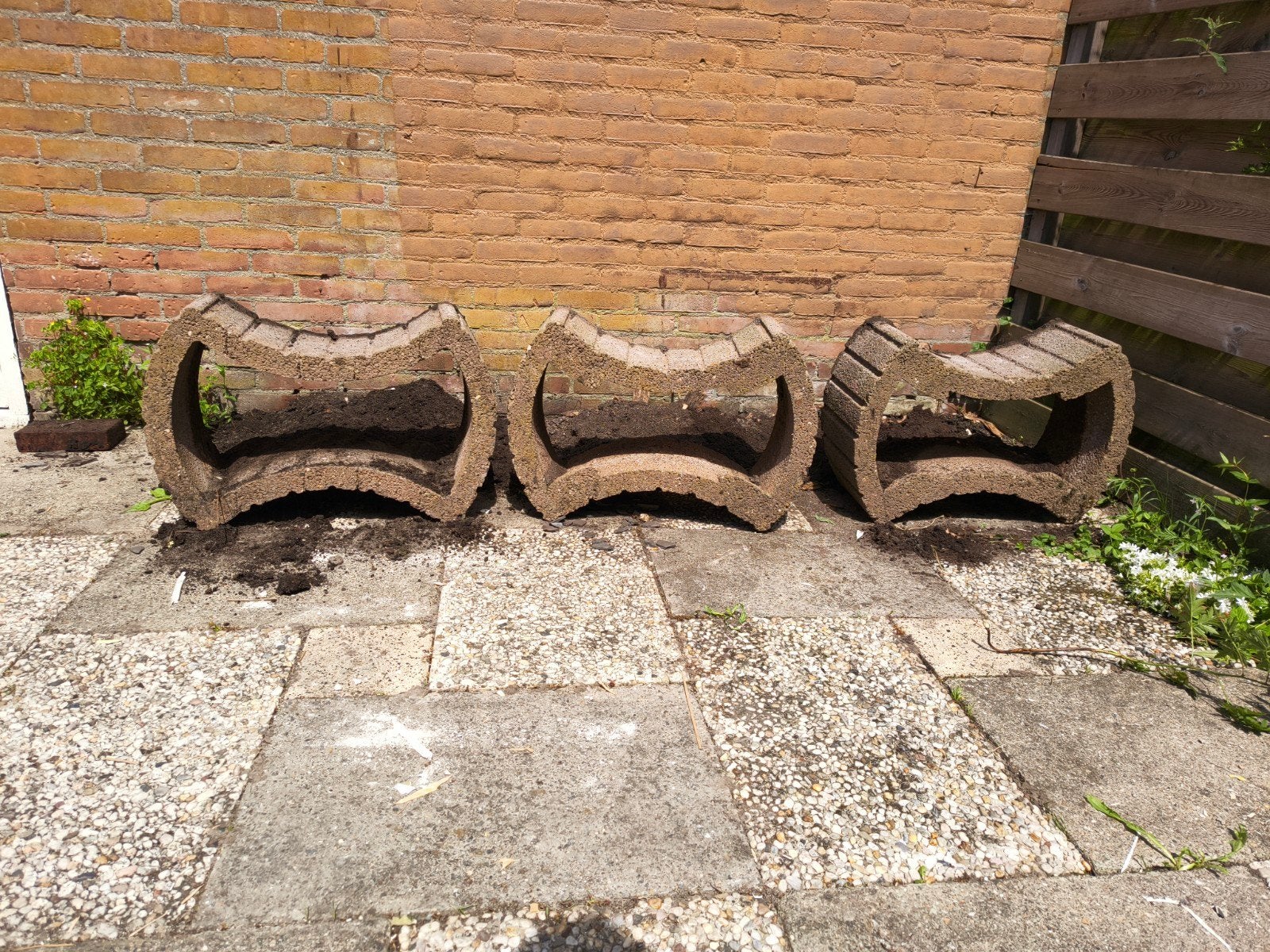 Set van 3 Gebruikte Beton Bloembakken voor Buiten, Tuin en Terras, Ophalen, Gebruikt, Balkon, Beton