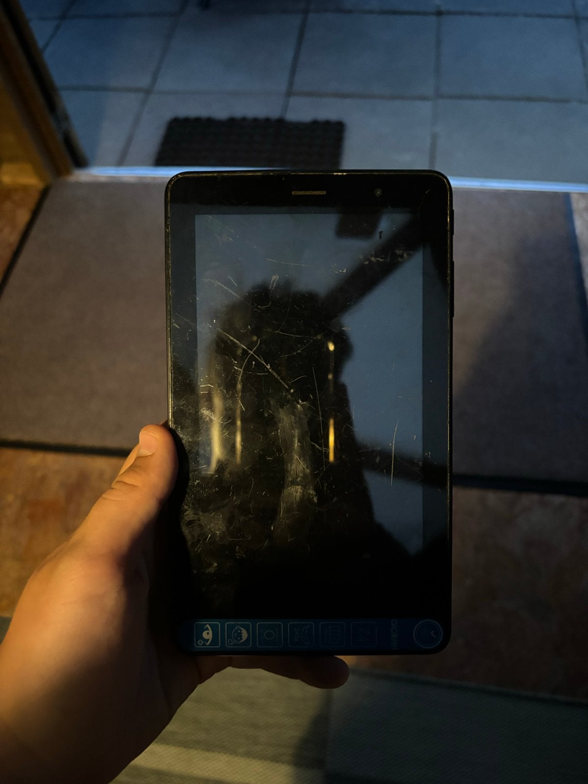 Alcatel tablet - Gebruikt met krassen, Ophalen of Verzenden, Gebruikt