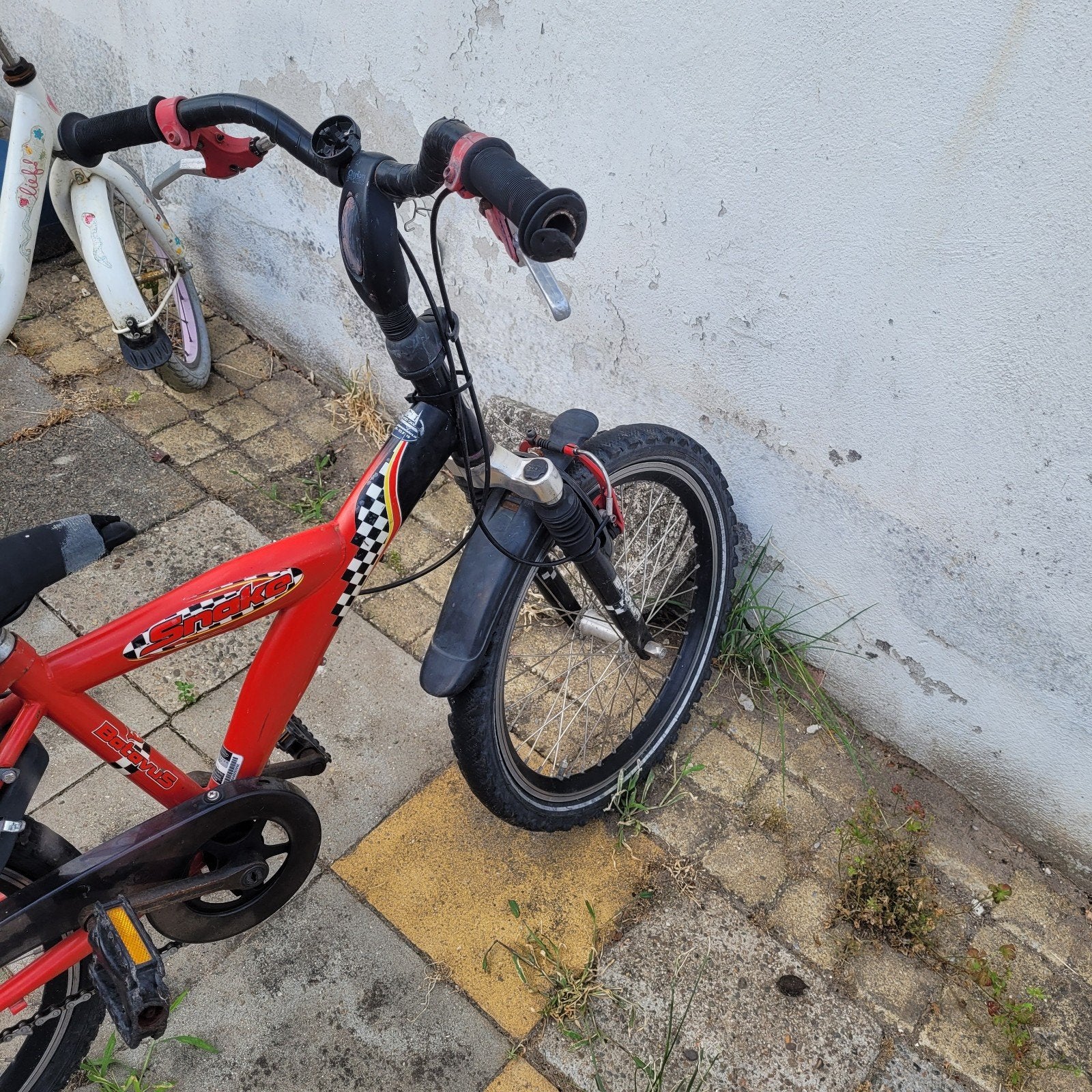 Kinderfiets met vering - Model Snake, Fietsen en Brommers, Fietsen | Kinderfietsjes, Ophalen, 20 inch of meer, Gebruikt, Velgrem