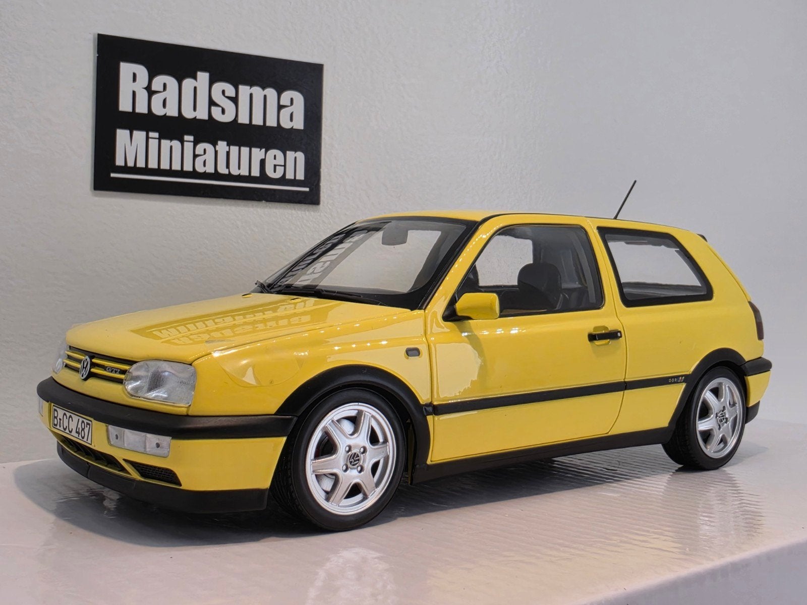 VW Golf GTI Color Concept 1994 Yellow 1:18 Norev, Auto, Nieuw, Norev, Ophalen of Verzenden