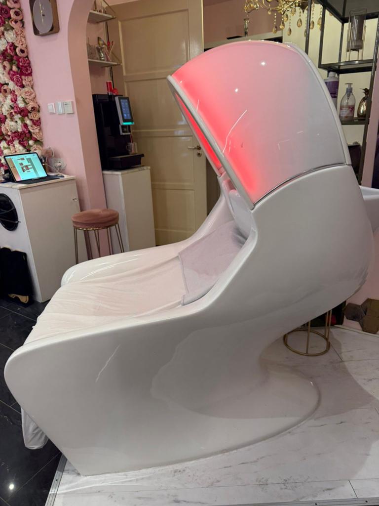 Rossini Kappersstoelen met Luxe Wasbak en Accessoires