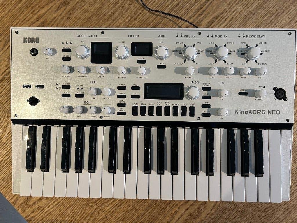 Synthesizer KingKorg neo (als nieuw), Muziek en Instrumenten, Synthesizers, Ophalen, Korg, Overige aantallen, Zo goed als nieuw