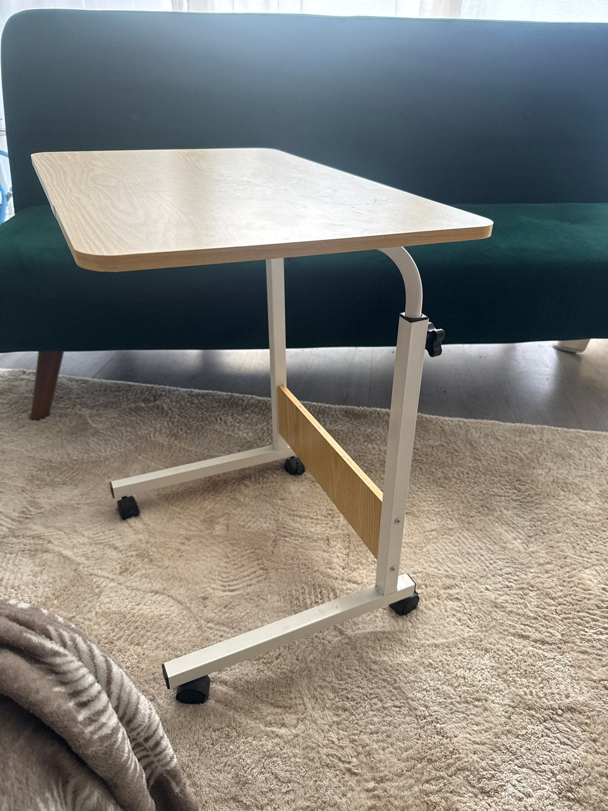 Verrijdbare bijzettafel - verstelbaar in hoogte, Ophalen, 55 tot 75 cm, Zo goed als nieuw, 60 cm of meer