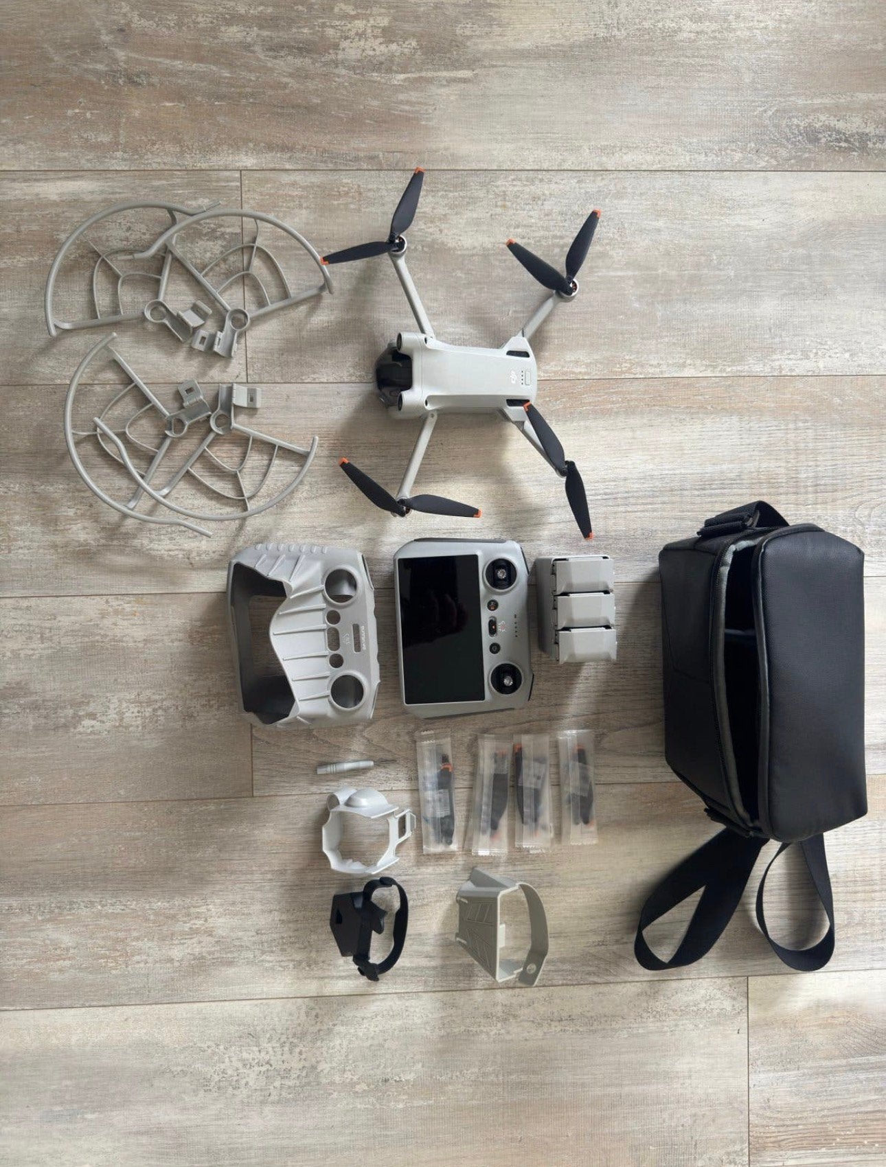 DJI Mini 3 Pro + Fly More Combo + DJI RC - Complete Set, Ophalen, Zo goed als nieuw