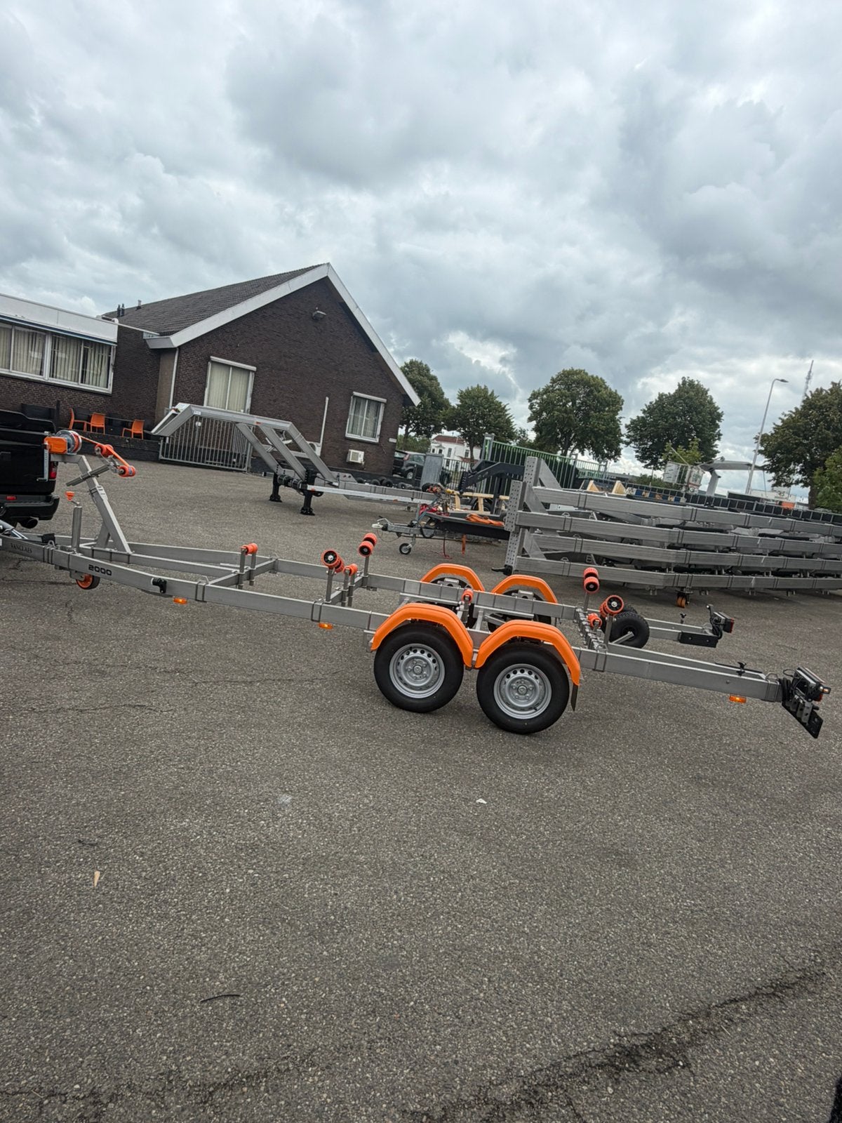 VanClaes V-liner dubbel Asser 2000 kilo RVS, LED,VERING, Watersport en Boten, Boottrailers, Ophalen, Nieuw, Minder dan 6 meter