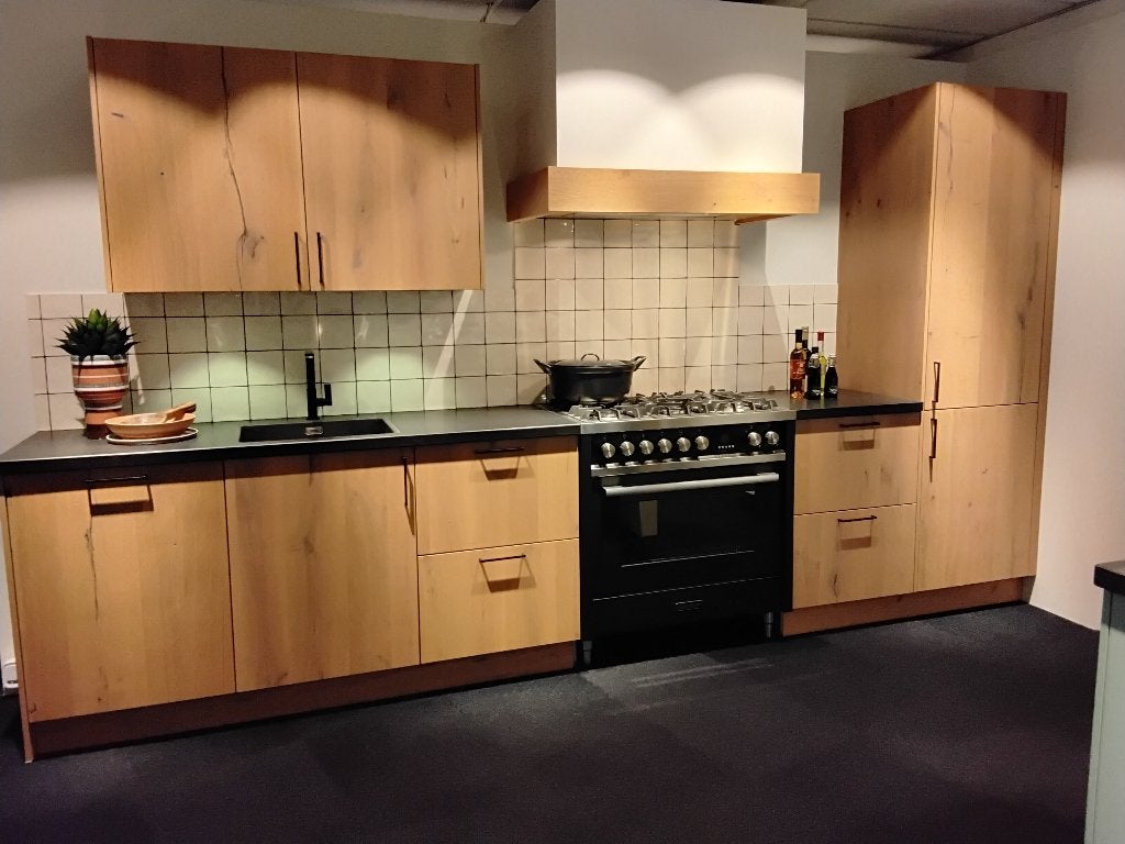 Prachtige showroomkeuken, Huis en Inrichting, Ophalen, Overige kleuren, Enkelwandige keuken, Graniet of Steen