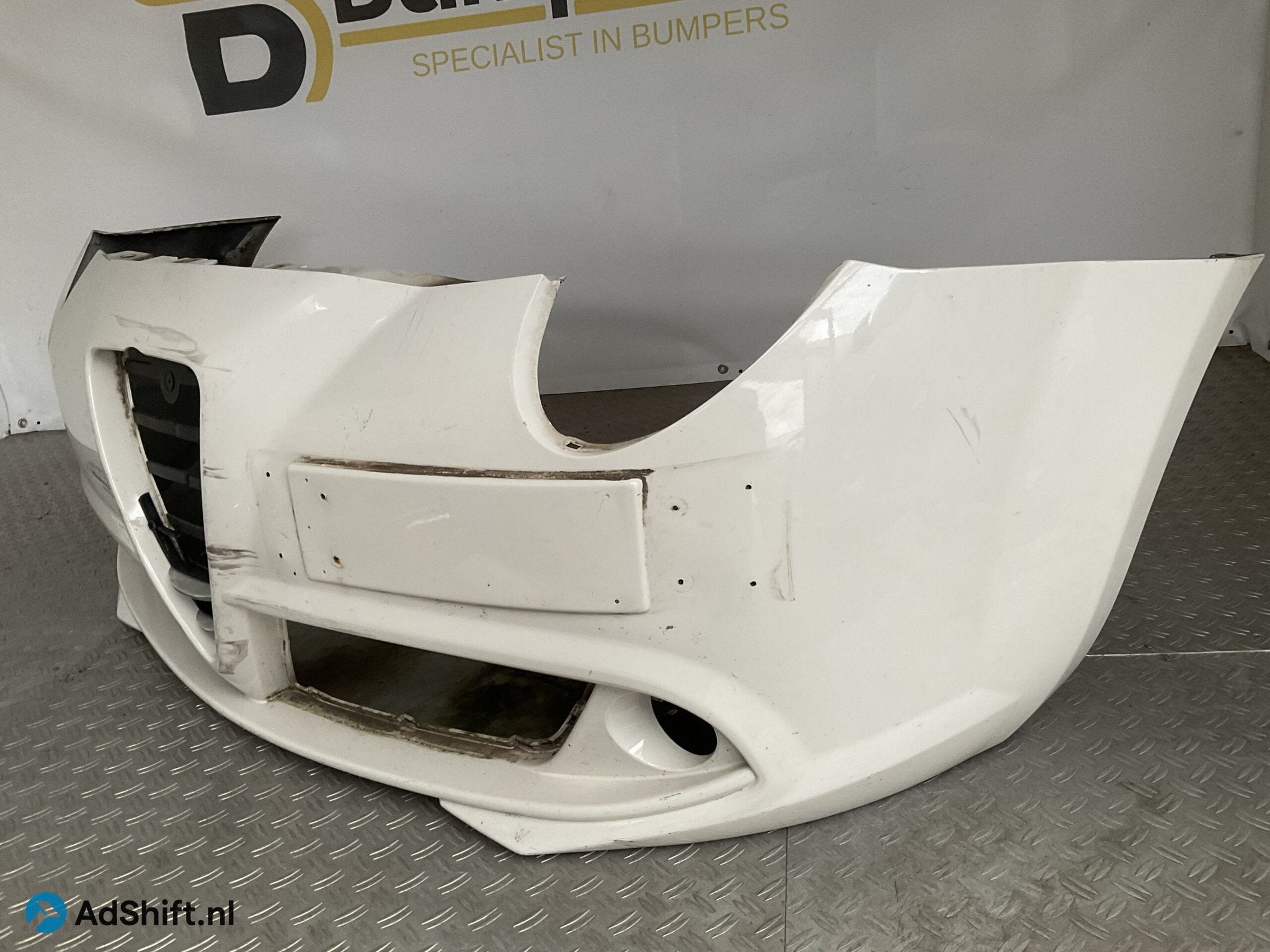Bumper Alfa Romeo Mito 08-15-156078529 Voorbumper M1-16821z, Bumper