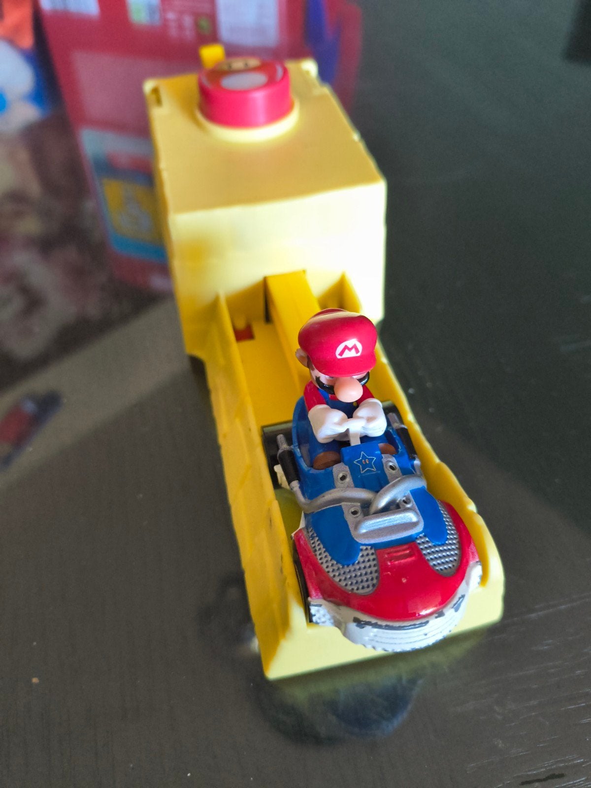 Mario Kart Hot Wheels Launcher met Mario figuur, Ophalen, Zo goed als nieuw