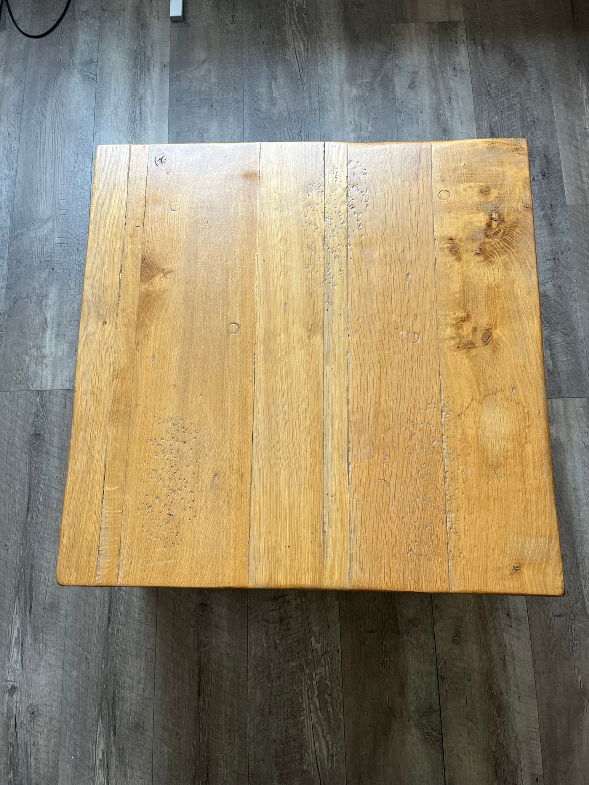 Robuuste eikenhouten salontafel met metalen onderstel, Gebruikt, 100 tot 150 cm, 5 – 50, Eikenhout