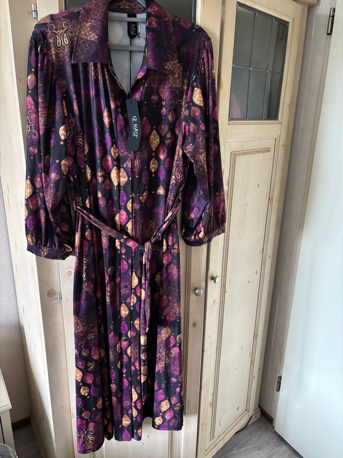 Nieuwe doorknoopjurk Iz Naiz maat 3(42-44), Kleding | Dames, Paars, Maat 42/44 (L), Nieuw, Ophalen of Verzenden