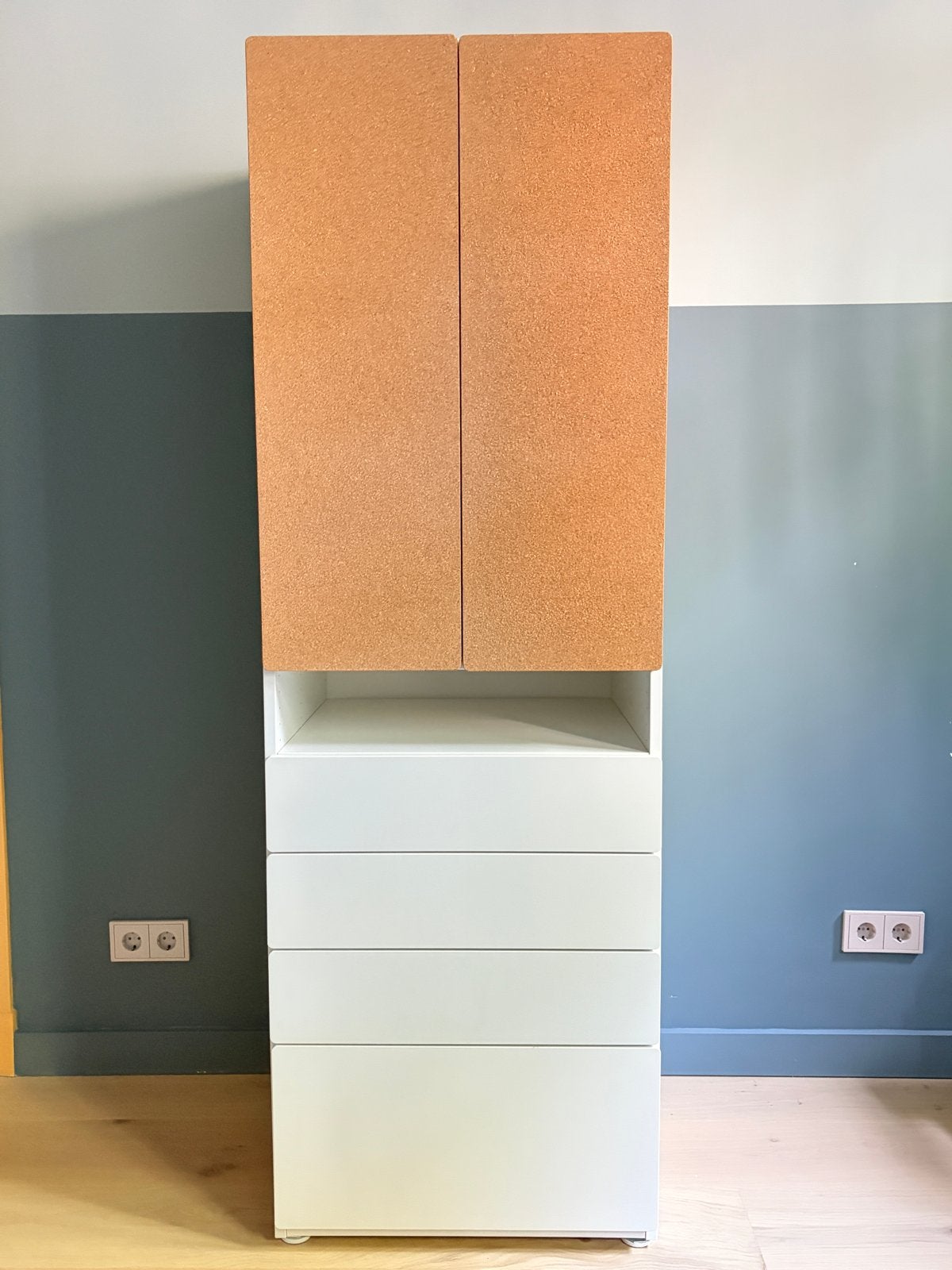 Ikea kast wit met kurk deuren en lades - Smastad Platsa, Ophalen, Overige materialen, Minder dan 50 cm, Gebruikt