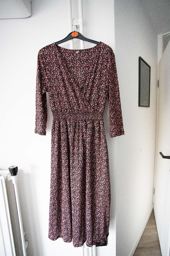 Midi jurk met bloemenpatroon Only maat M, Kleding | Dames, Maat 38/40 (M), Only, Meerkleurig, Ophalen of Verzenden