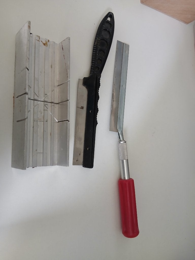 modelbouw zaagjes en verstekbak alles in 1 koop, Hobby en Vrije tijd, Ophalen of Verzenden, Gebruikt, 1:32 tot 1:50