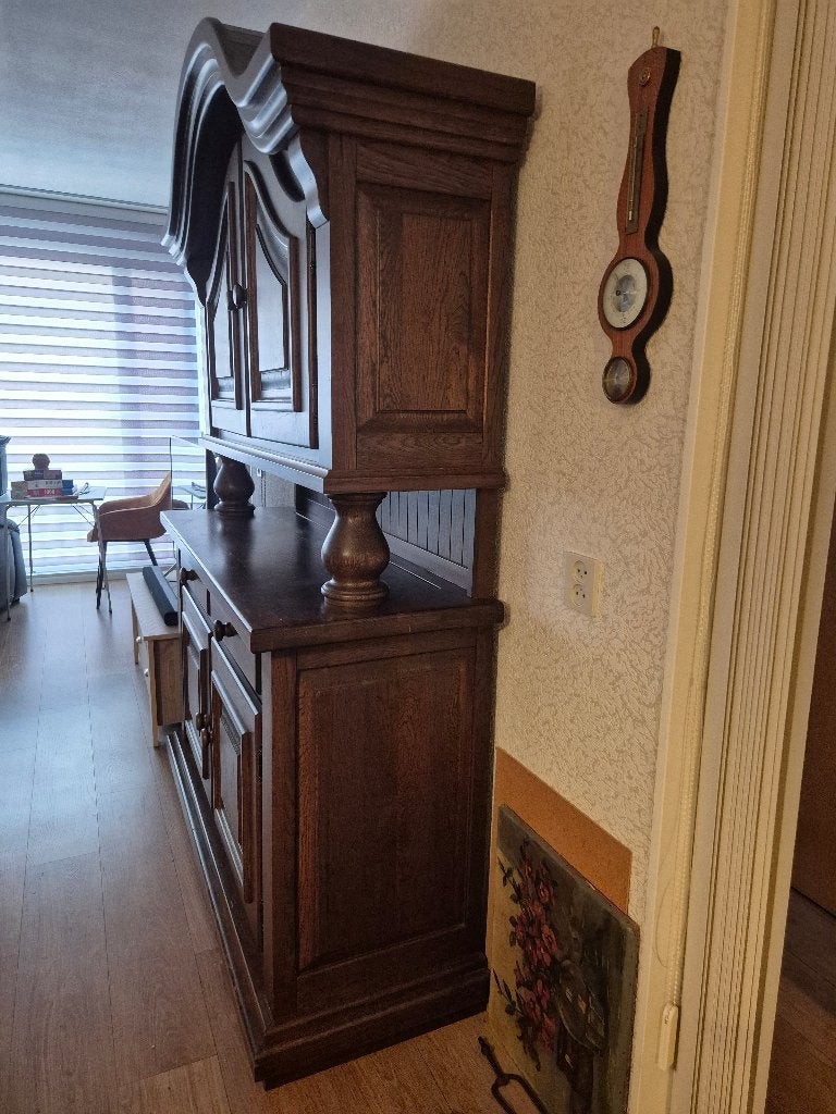Toogkast donkerbruin eiken, Ophalen