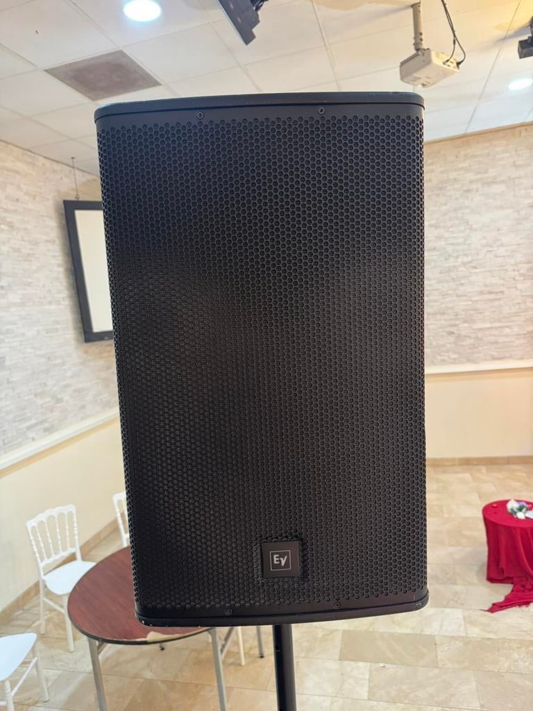 Electro-Voice ELX Actieve PA Set 2x ELX115P + 2x ELX118P, Gebruikt, Overige typen, 120 watt of meer, Ophalen