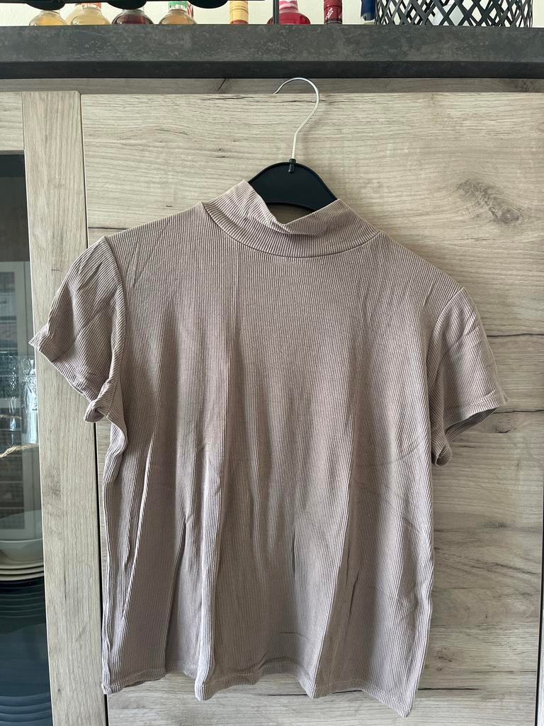 Zara geribbelde top met col - Maat M, Maat 38/40 (M), Beige, Ophalen of Verzenden, Korte mouw