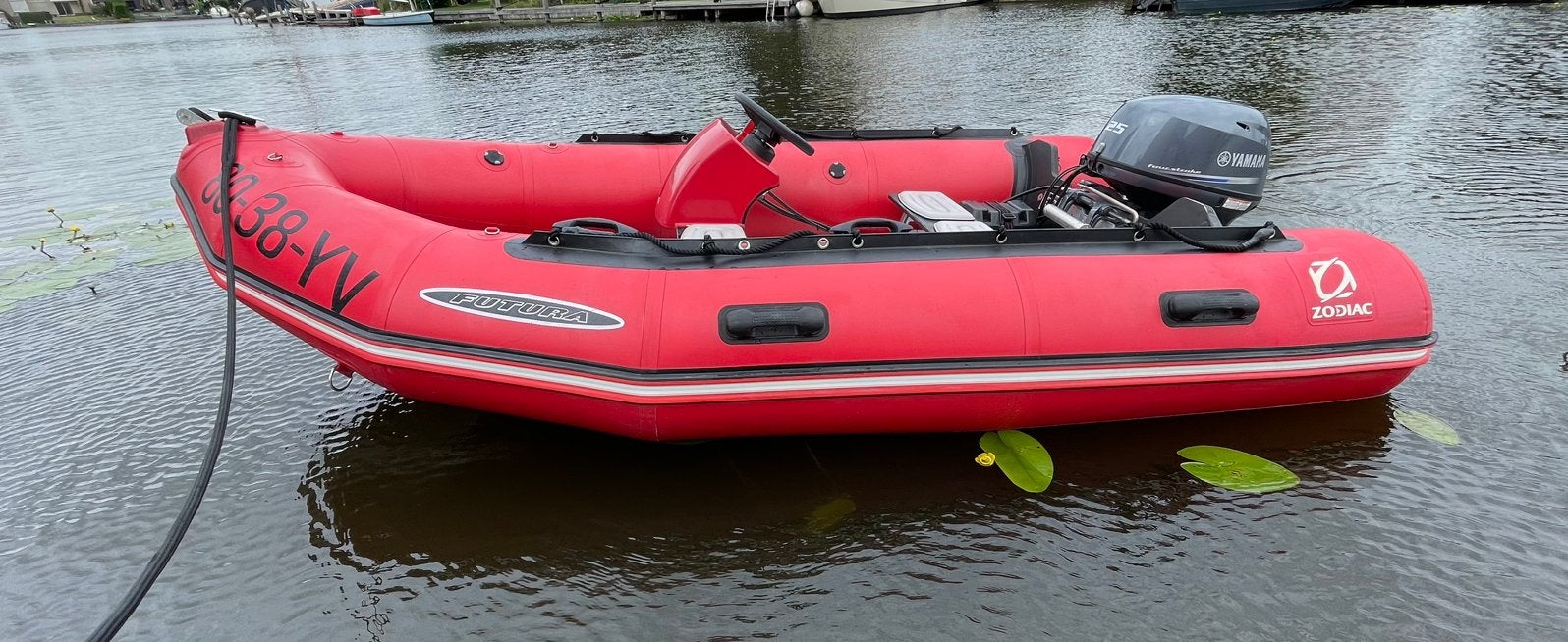 Zodiac Futura MK2c(2017) met Yamaha 25pk 4-t(2013) als nieuw, Watersport en Boten, Rubberboten, Ophalen, Aluminium, Peddels, Zodiac
