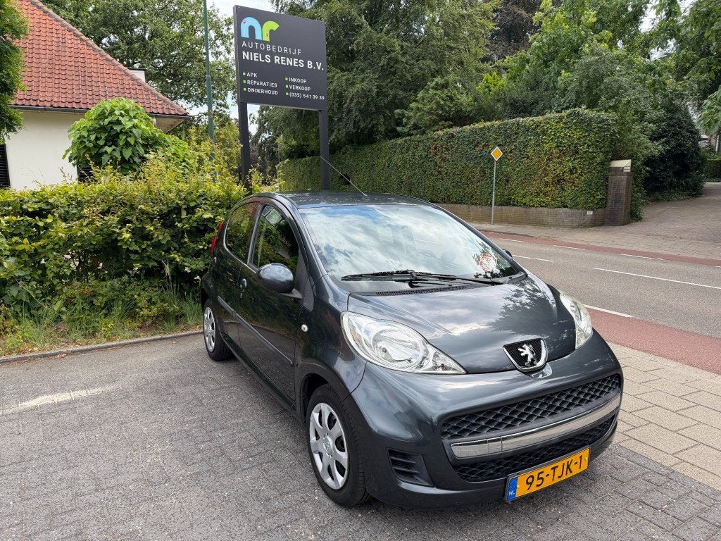 Peugeot 107 1.0/2012/Airco/5 DR/APK/Beurt/Elektrische ramen, Euro 5, Gebruikt, 4 stoelen, 68 pk
