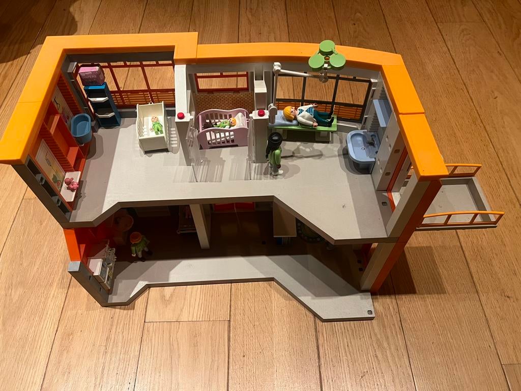 Playmobil kinderziekenhuis, Ophalen, Zo goed als nieuw
