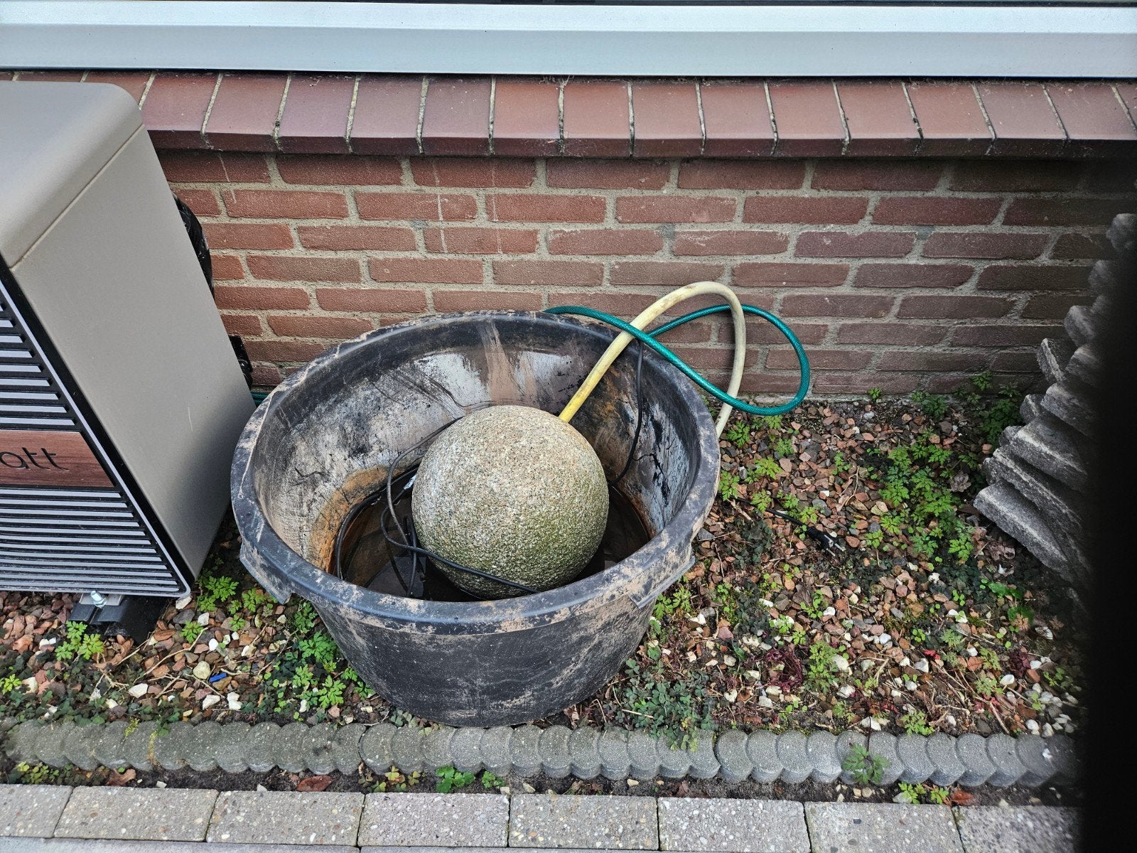 fontein bal met bak en rooster, Tuin en Terras, Ophalen, Overige materialen