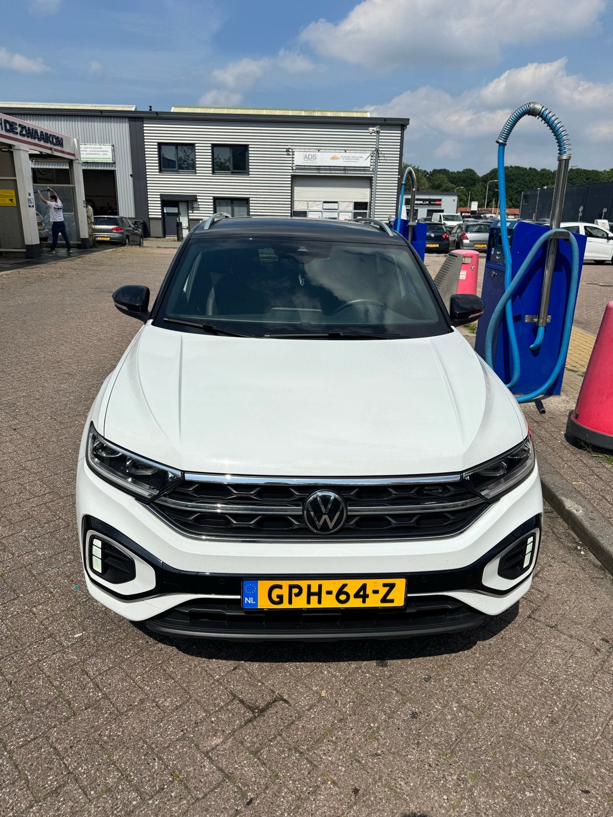 Volkswagen T-Roc R line  IQ.DRIVE 1.0 TSI 110pk 2023 Wit, Auto's, Voorwielaandrijving, Wit, Particulier, 3 cilinders