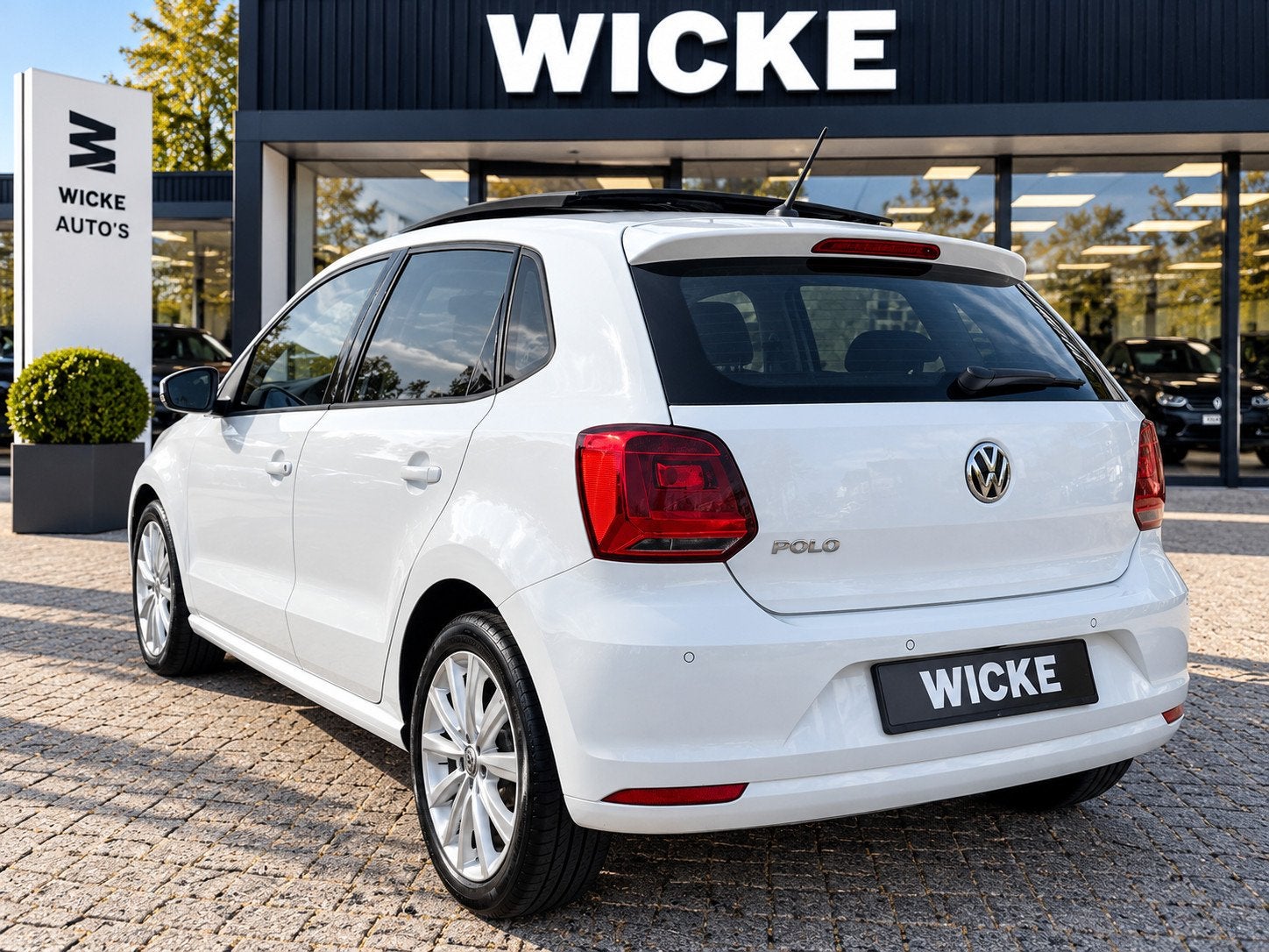 Volkswagen POLO Panoramadak PDC APK 5 deurs Airco 2014, Auto's, Voorwielaandrijving, Dealer onderhouden, Stof, 60 pk