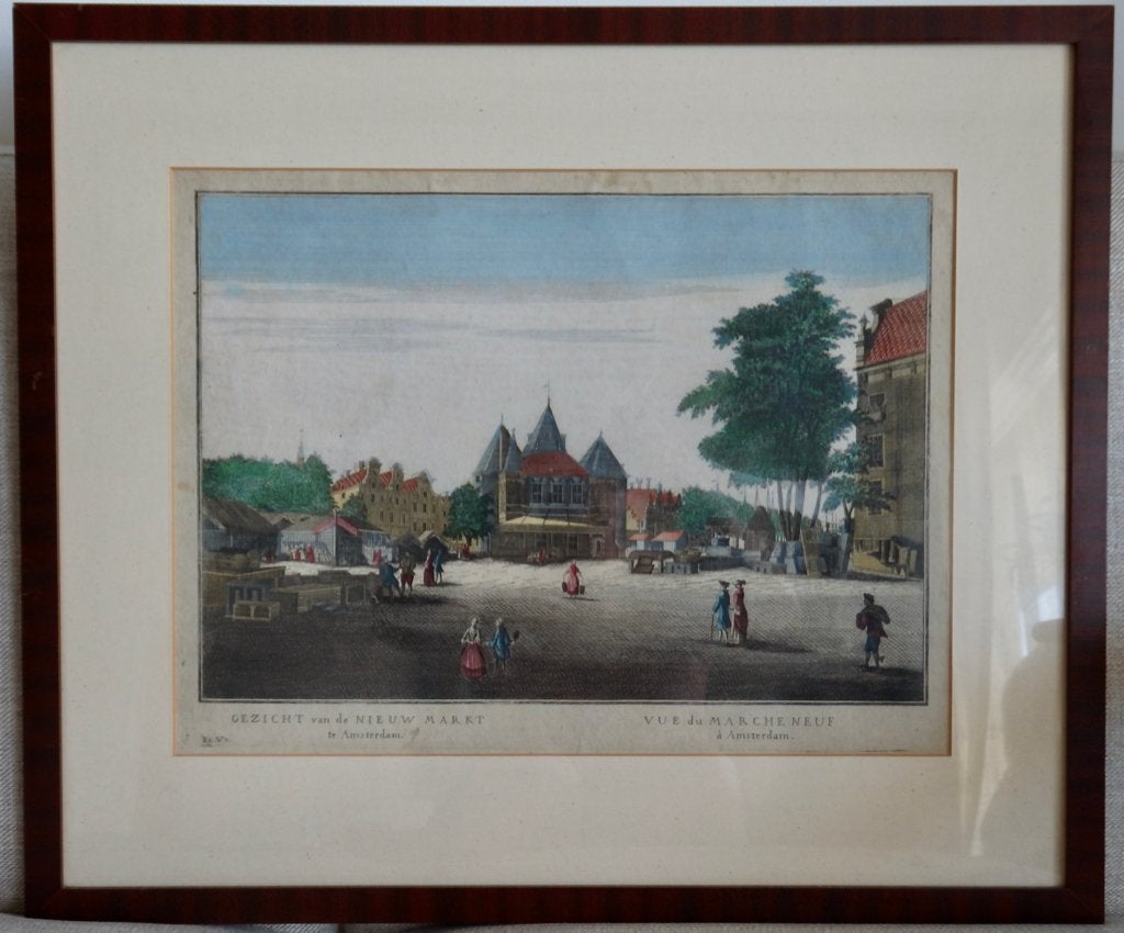 Gezicht van de Nieuw Markt te Amsterdam - Handgekleurde ets, Antiek en Kunst, Kunst | Etsen en Gravures, Ets, Stadsgezicht, Ophalen of Verzenden