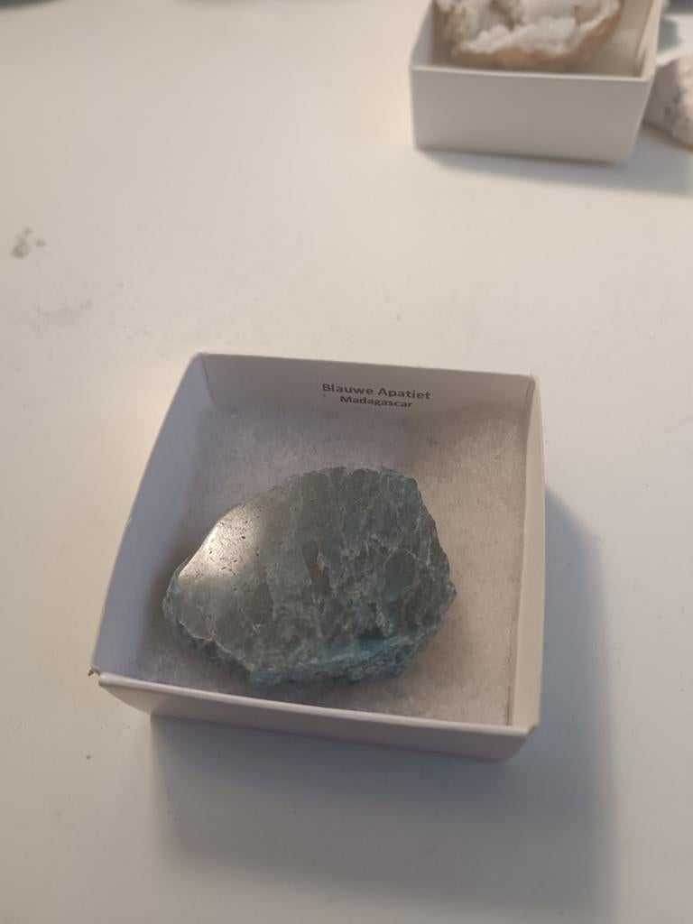 Blauwe apatiet, Ophalen