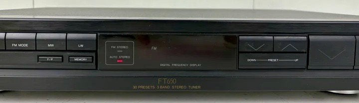 Philips FT650 Tuner - 30 presets, 3 band stereo, Ophalen of Verzenden, Gebruikt, Analoog