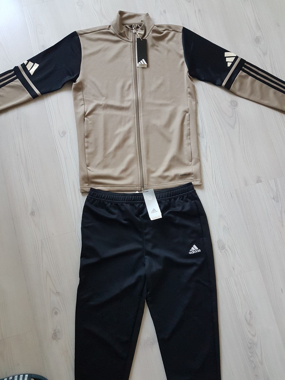 Adidas heren trainingspak in size xs, Blauw, Ophalen of Verzenden, Zo goed als nieuw, Voetbal