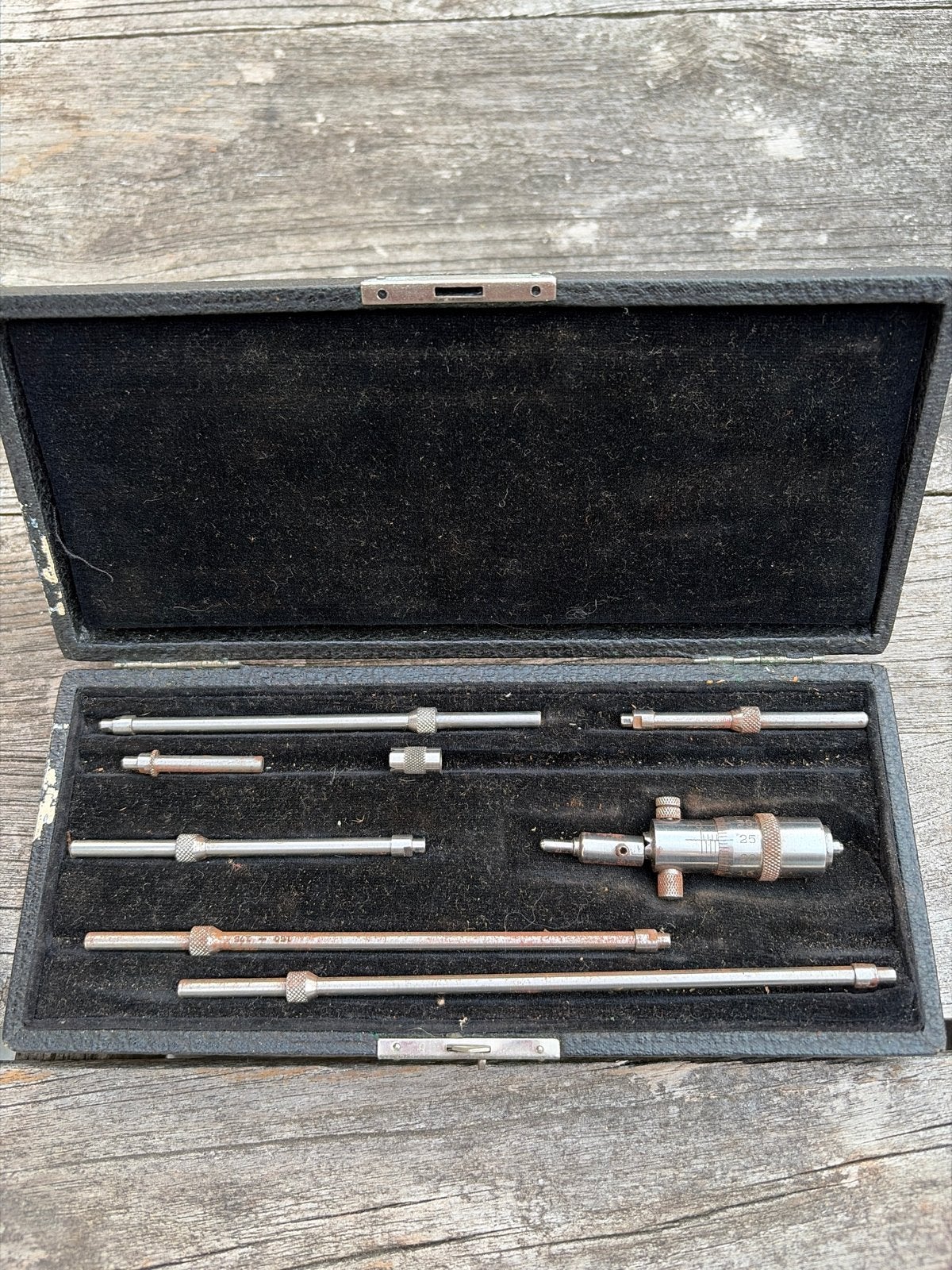 Vintage L.S. Starrett Co. Micrometer Set - Athol, Mass., Ophalen