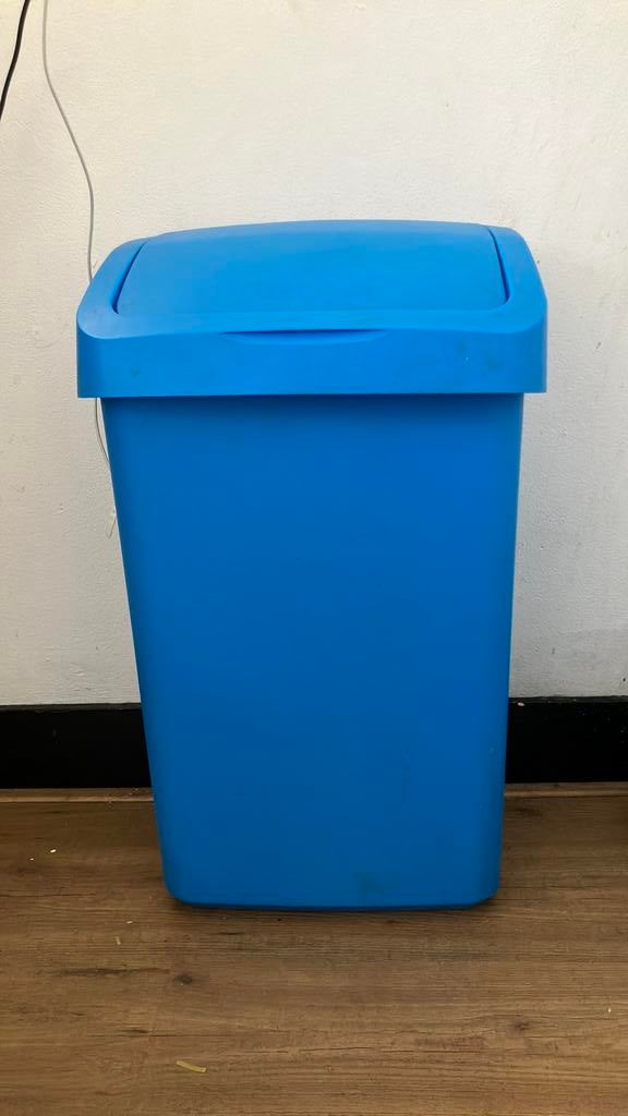 Blue bin, 40 liter of meer, Ophalen, Gebruikt, Kunststof