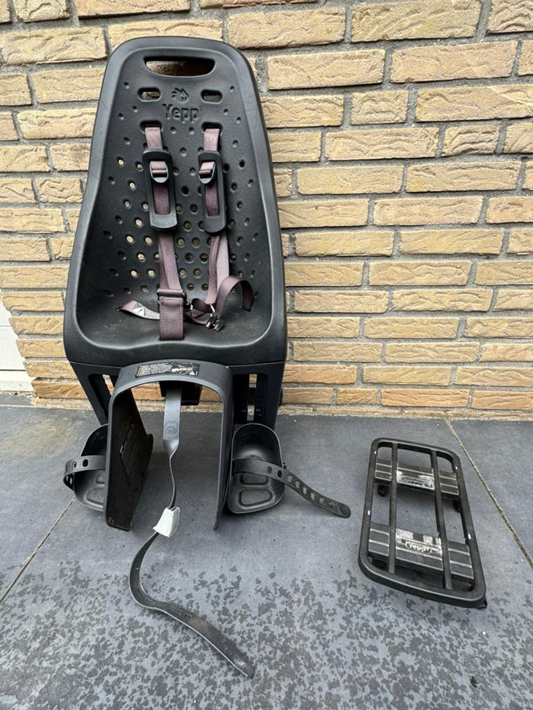 Thule yepp maxi en easyfit adapter, Fietsen en Brommers, Fietsaccessoires | Fietsstoeltjes, Achterzitje, Ophalen, 15 t/m 25 kg